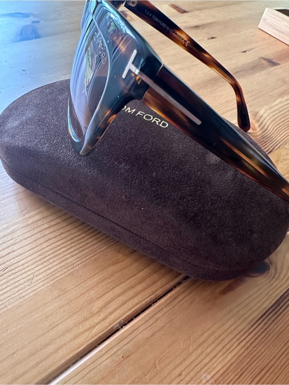 Tom Ford®️ Tortoise Framed “CELINA”Havana Sunglasses • EUC - Picture 9 of 15